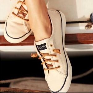 Sperry Seacoast Top Sider Cream Leather Laces Sneakers Size 9.5